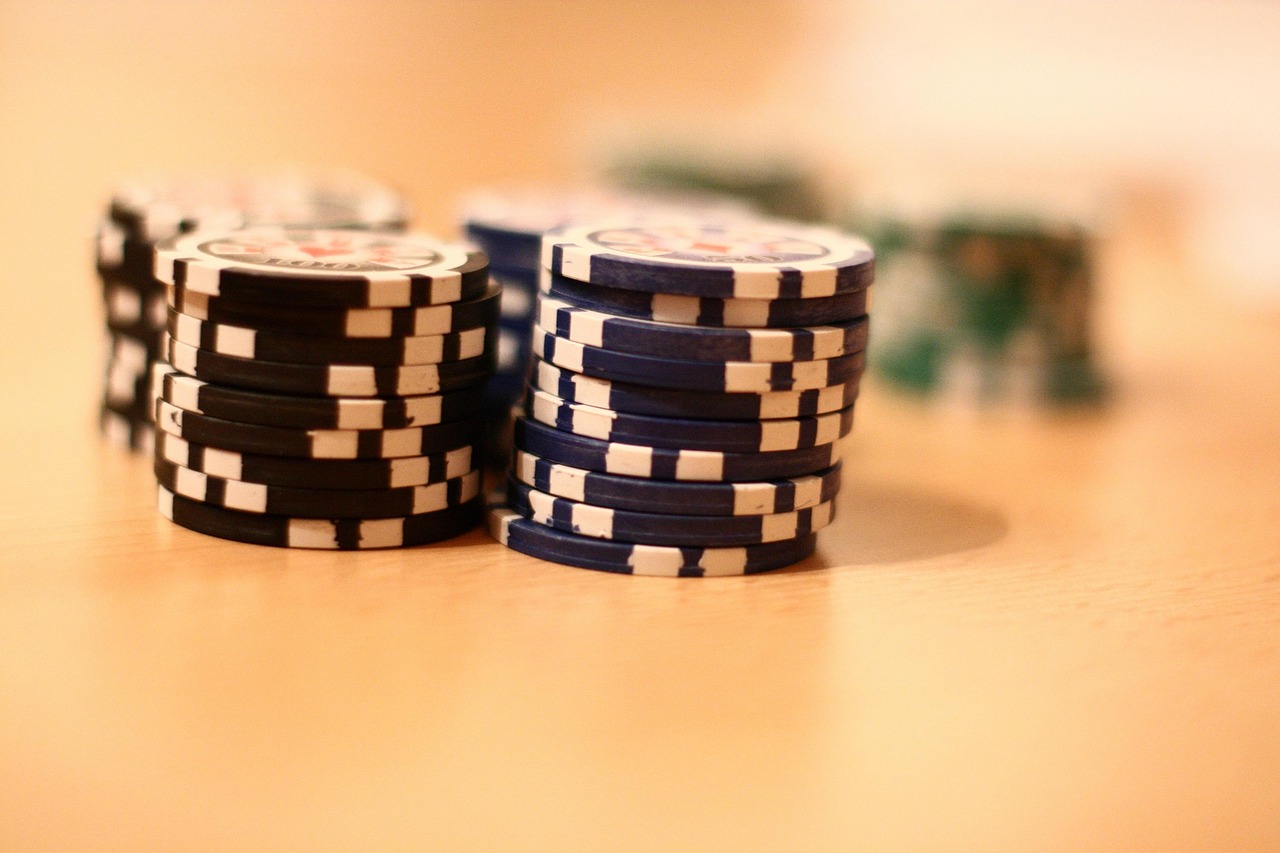 Slot Volatility Explained: Why Big Wins Feel Impossible
